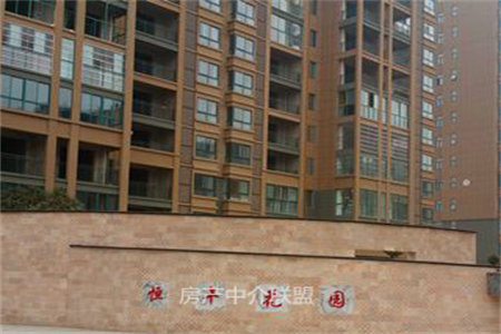 石龙溪社区4室2厅2卫50万125.2m2普装出售